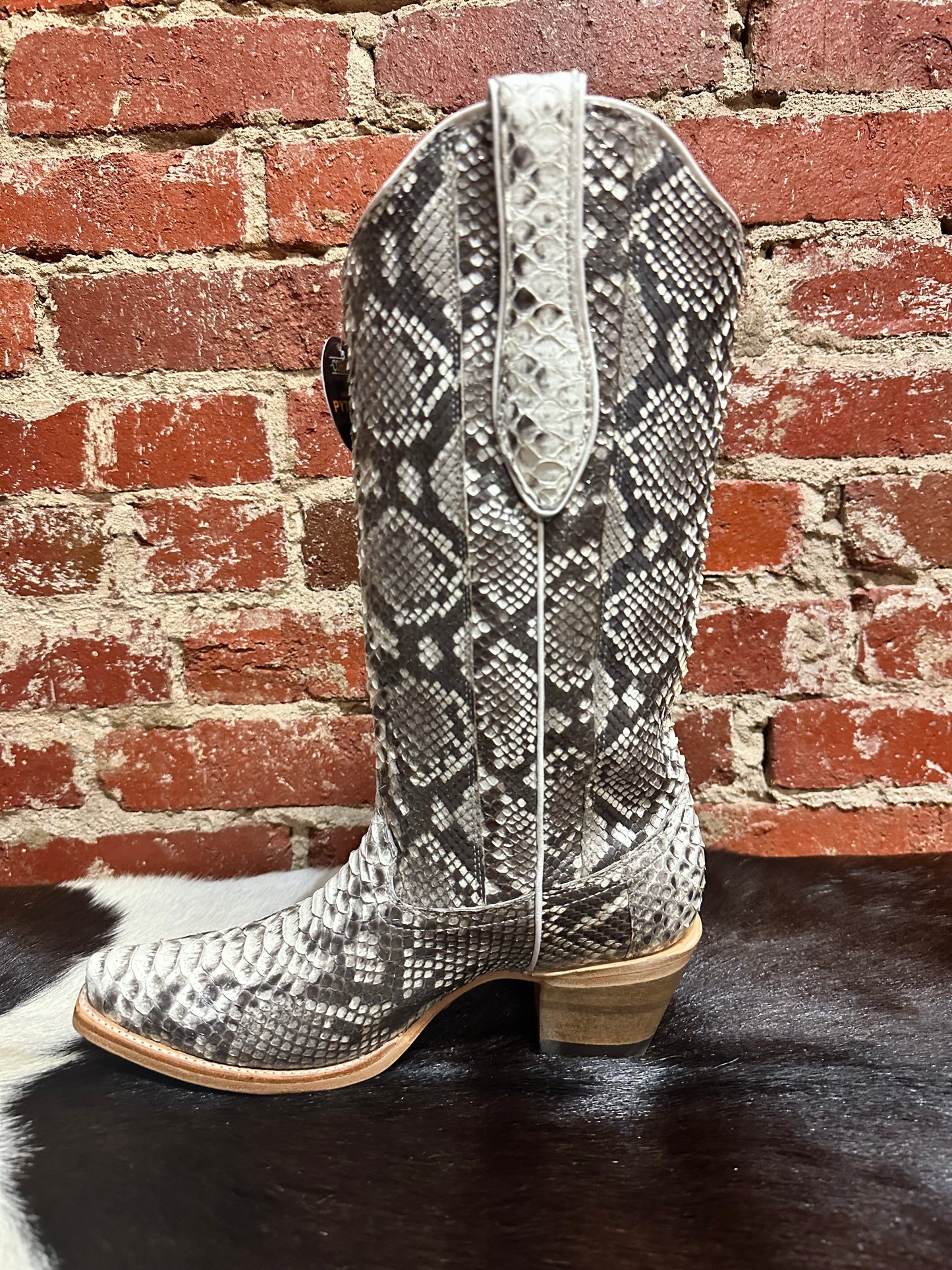CORRAL GENUINE PYTHON